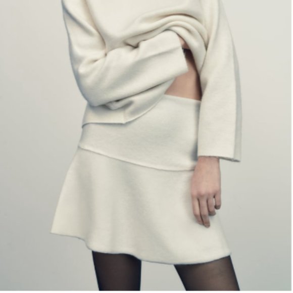 Zara Dresses & Skirts - Zara Knit White Knit A Line Mini Skirt | Small -  2142/101/712